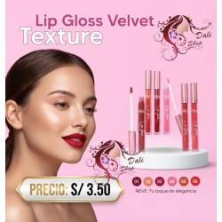 Labial velvet Revel caja